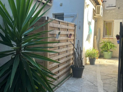 extérieur des gites en location en Camargue pour de superbes locations de vacances