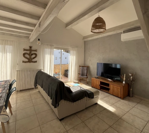Gîte spacieux, lumineux et confortable en bord de mer idéal pour profiter de la Camargue